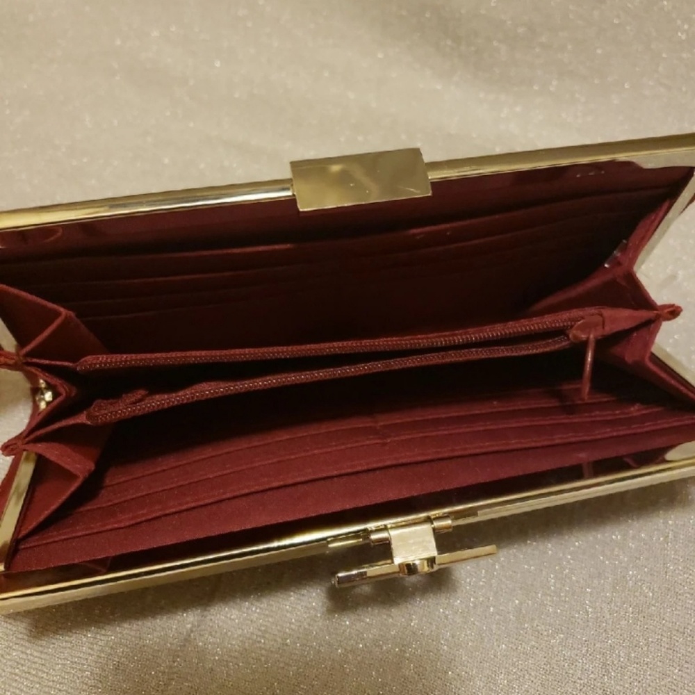 Wallet - Picture 3 of 5